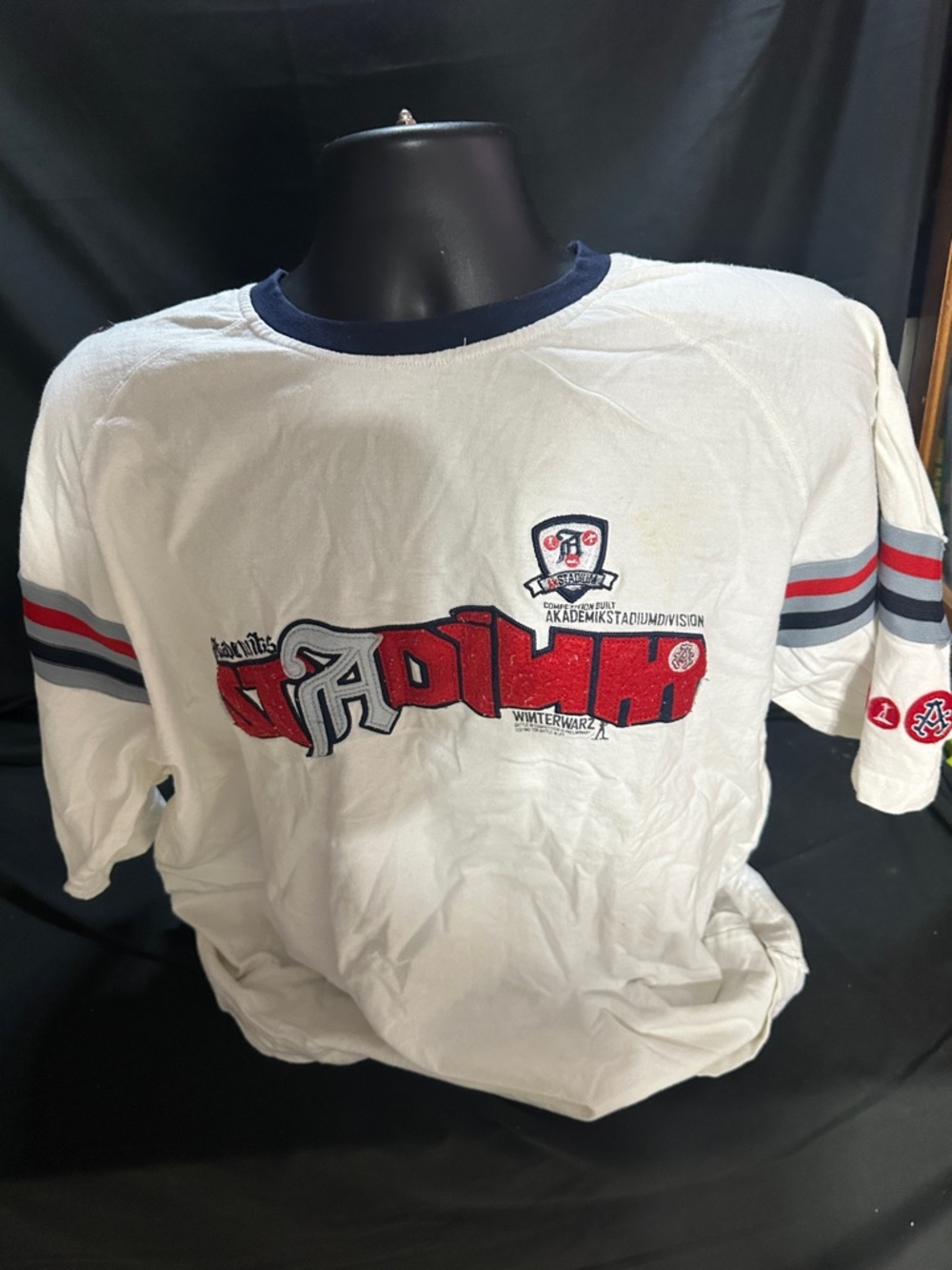 Akademiks men’s t shirt-size XXL-retro Y2K-#565